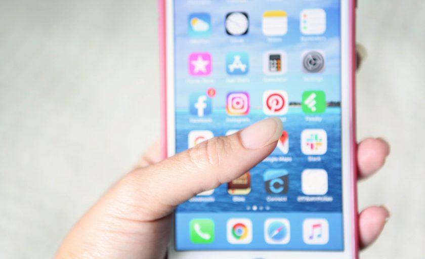 The Pros and Cons of Social Media