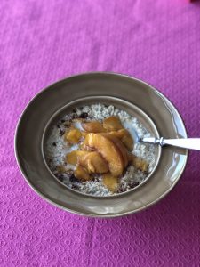 Oatmeal with sliced peaches - A Sample Daniel Fast Meal Plan | Millennials with Meaning