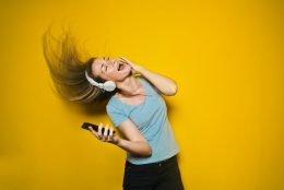 Do You Wake Up With a Song in Your Head?