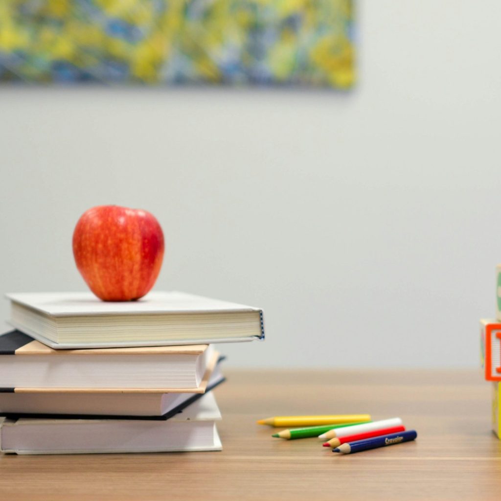 Thoughts on Choosing the Best Type of Schooling for Your Kids | Millennials with Meaning